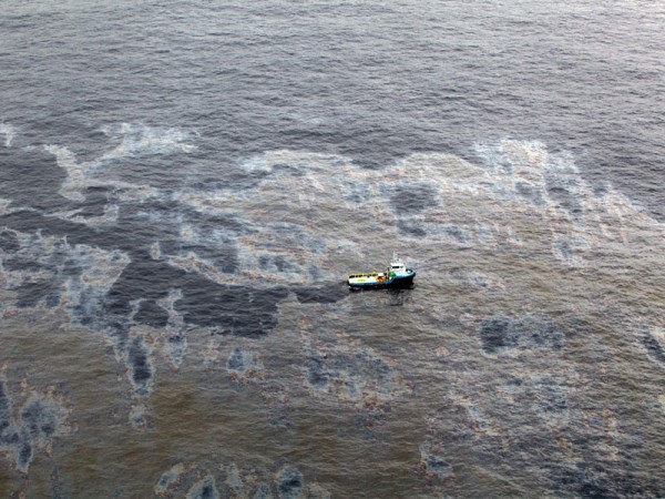 Chevron Polution La BNS désinvestit de Chevron: un premier pas qui doit être suivi par d ...