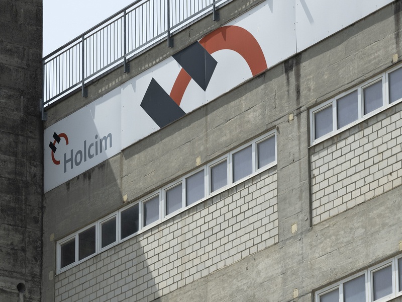 Holcim przejmuje polską firmę Izolbet